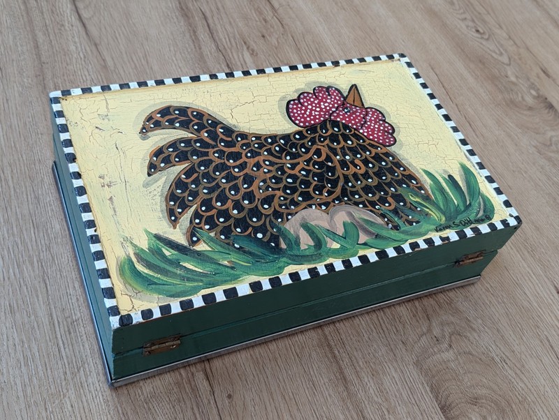 VINTAGE Original HEN CHICKEN Painting on WOODEN Box w/ Latch DOUBLE SIDED 13.5" gallery