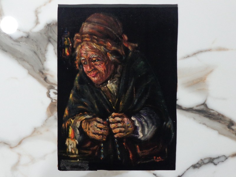 1970’S ARTIST SIGNED BLACK VELVET PAINTING «OLD WOMAN PRAYING» MUST SEE!!