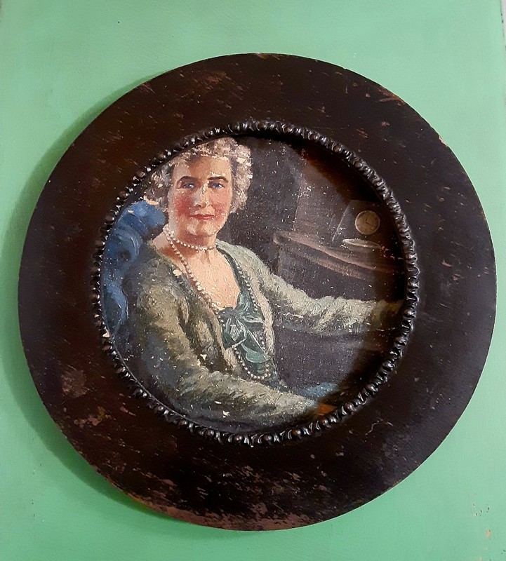 Antique Wood Carved Circular Frame 14in*Old Lady Canvas Portrait Painting Inside