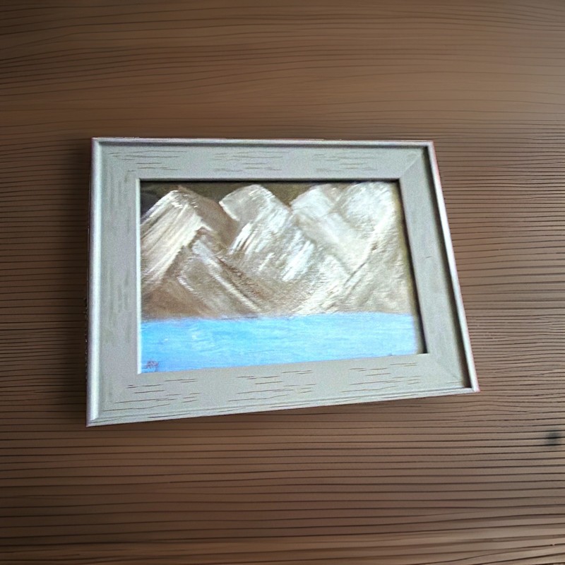 Gray Distressed Wood 5×7 Picture Frame Landscape Freestanding Easel Back
