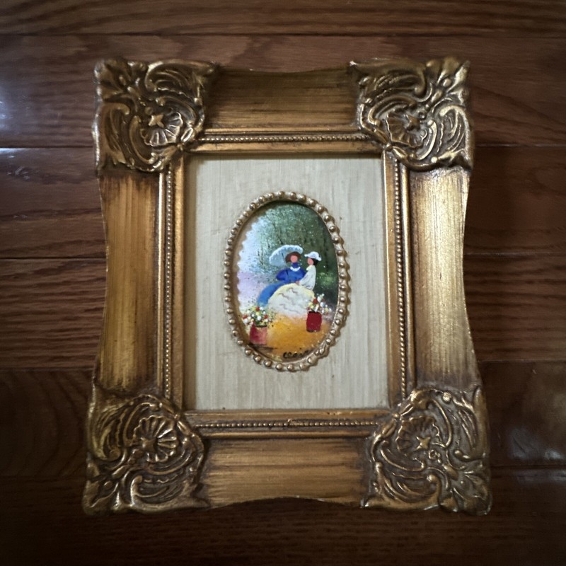 ORIGINAL HAND PAINTED ROUND METAL SCENE OF LADIES IN A PARK ARTIST ROBERTA CLAIR