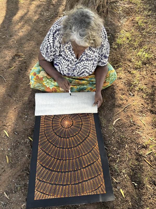 Mary Rumble Pitjara.Highly Collectable Aboriginal Art. Incl COA and photo's gallery
