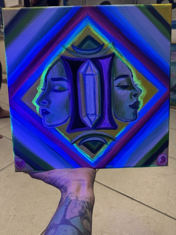 @MELLOW_ESKO - Gemini Faces Abstract Canvas Painting Black Light Reactive 2026 gallery