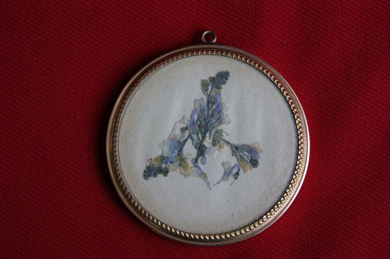 Miniature gentleman in brown skirt, medieval with keepsake, revolutionary period around 1795 gallery