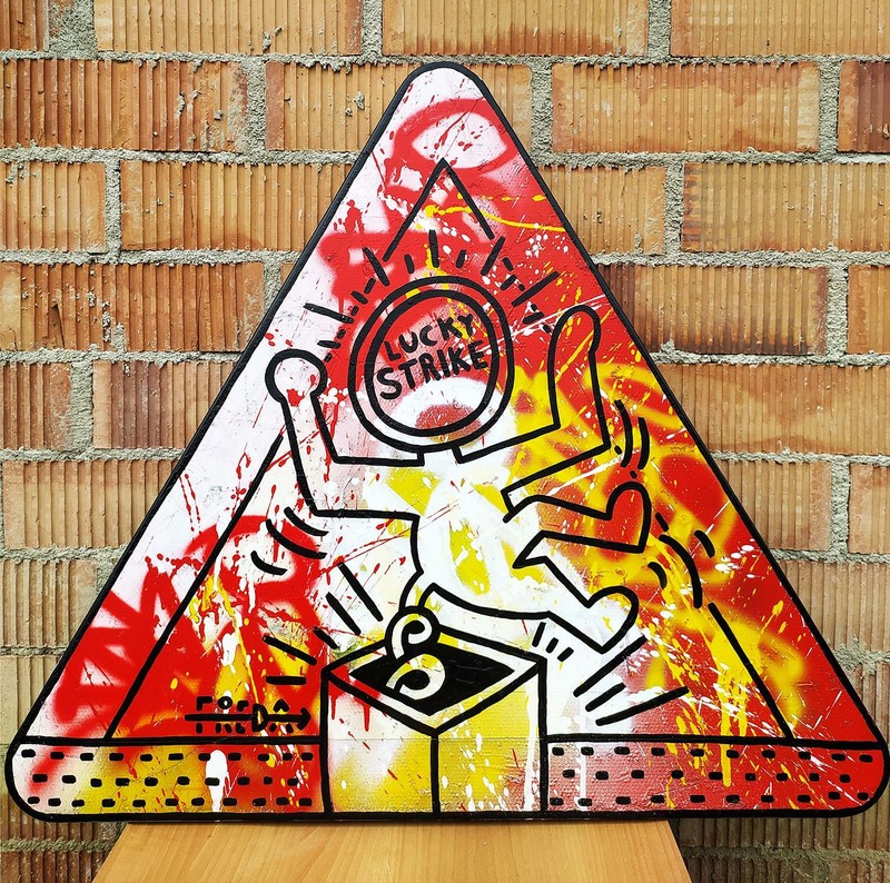 FREDA PEOPLE, «Working on Pop Art» – Keith Haring Homage; Original on Yield Sign