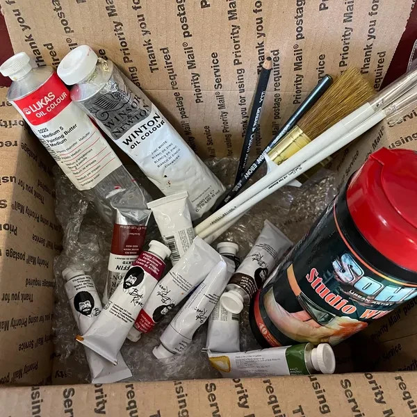 Mystery Box of Art Supplies for Oil Painting