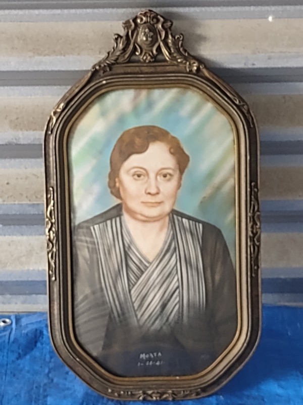 Original Portrait Painting of Woman Signed Morta 1941 Framed Early 20th Century