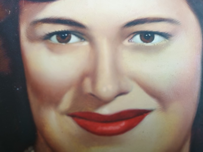 1950s German Oil Painting 19x15 Portrait Woman Fraulein Babe Sexy Classy Signed gallery