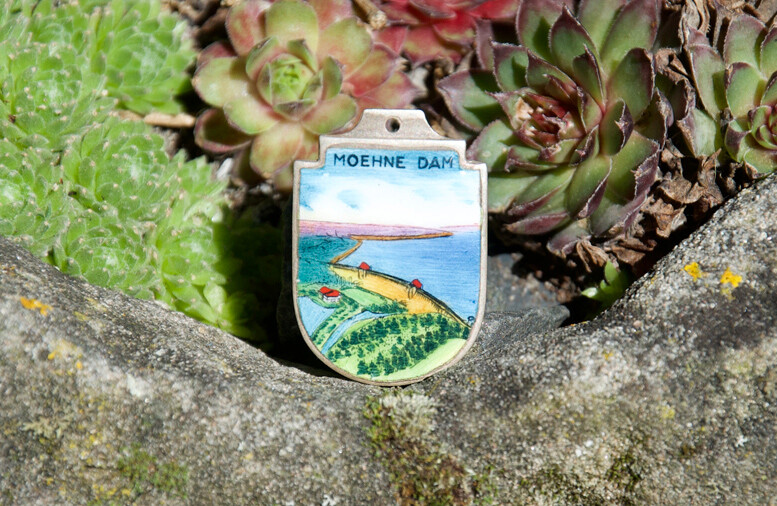 VINTAGE HAND MADE ENAMEL KEYCHAIN BADGE # MOEHNE DAM 800 STERLING SILVER