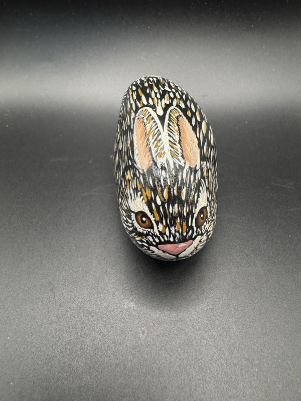 VTG Hand Painted Rock Bunny Rabbit Art Paper Weight Easter Decor