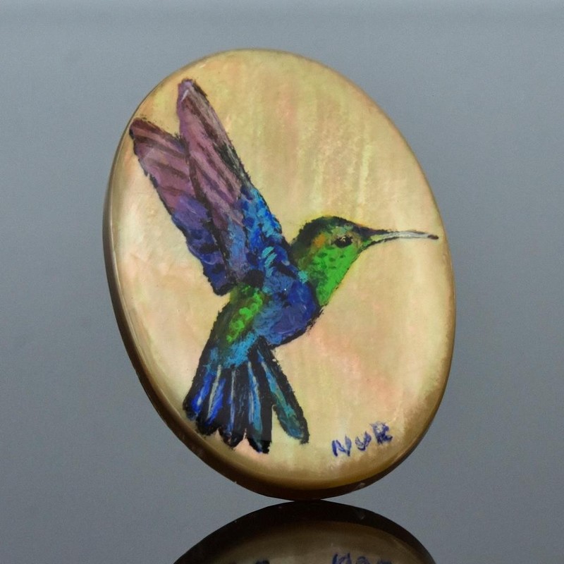 Hummingbird Original Artisan Painted Mother-of-Pearl Shell Oval Cabochon 30x21mm gallery
