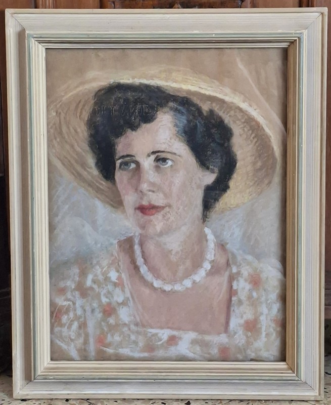Pastel charcoal double sided female portrait attribute Octav Băncilă