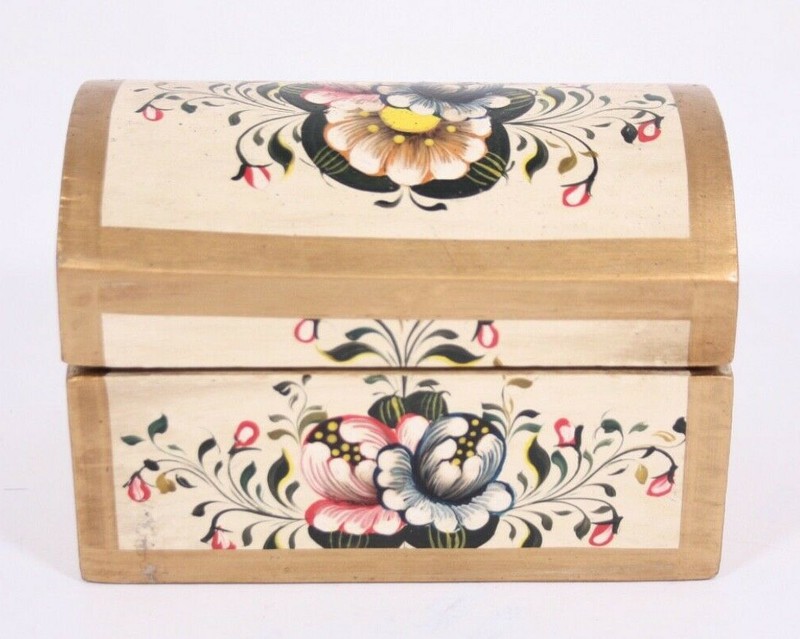 Cesar Urbano Signed 5” Mini Dome Chest Hand Painted Gilt Tole Rosemaled Floral