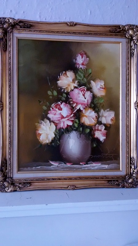 VINTAGE PINK ROSES IN VASE OIL ON CANVAS GORGEOUS FRAME SIGNED MONTY 20×16
