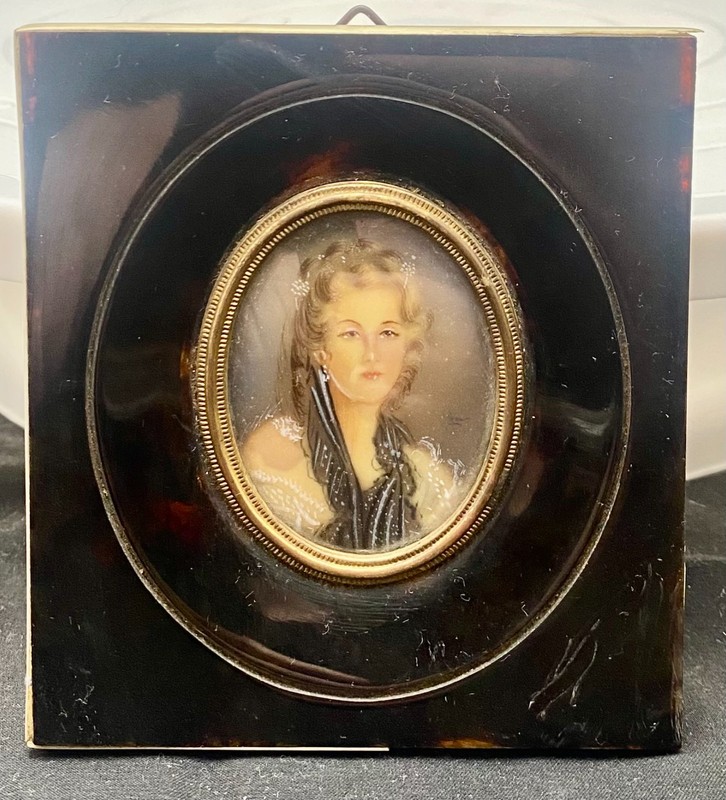 VTG FRENCH MINIATURE PAINTING WOMAN PORTRAIT, CAREY/BAKELITE FRAME, SIGNED vg gallery