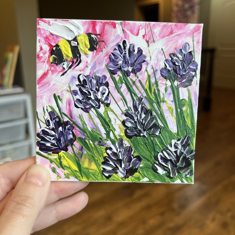 Bee,honeybee,Abstract Flowers,daisies original,miniature Painting,small,mini,