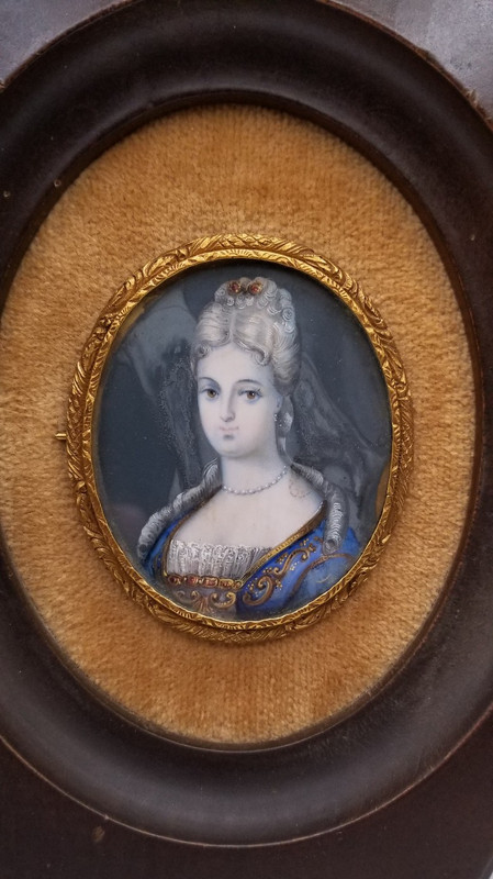 Antique Hand-painted Miniature Portrait of a Woman gallery