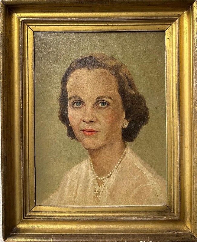 British School (20TH Cen-ry) : Portrait Of An Aristocratic Lady , Oil On Canvas