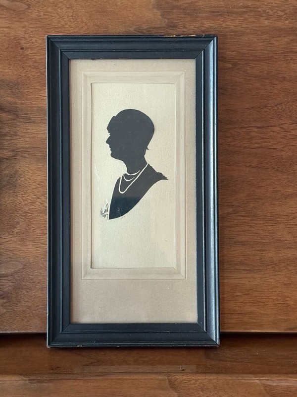 Original Silhouette Portraits, Attributed to Magician Vernon – Signed, Framed gallery