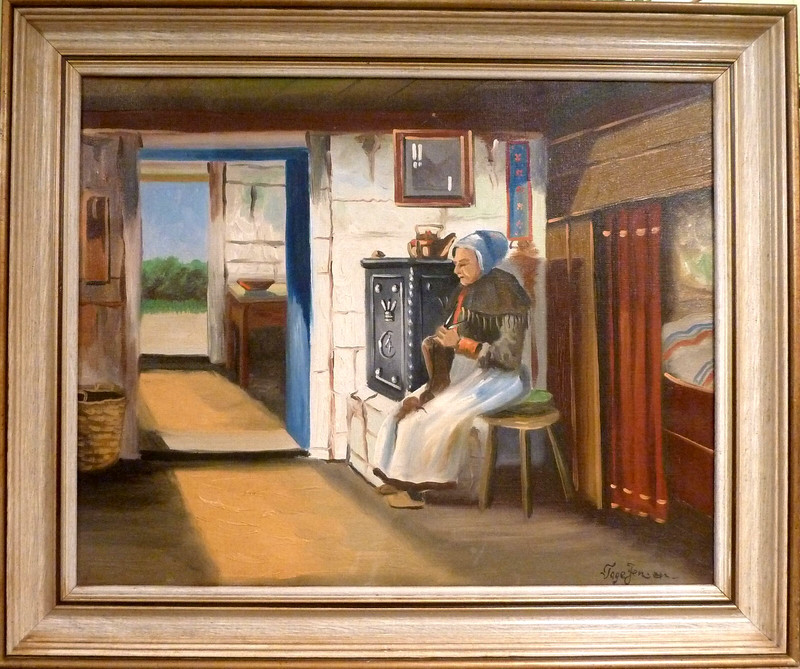 TAGE JENSEN! INTERIOR WITH OLDER WOMAN WITH OPEN DOOR
