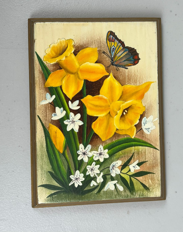 Vintage Butterfly Daffodils Painting Image Boho Art Frame Nature 7″