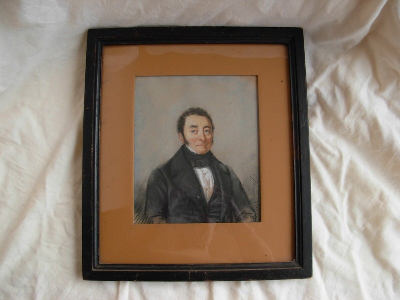 ANTIQUE FRENCH FRAMED PASTEL,MAN PORTRAIT,SIGNED,MIDDLE 19th CENTURY.