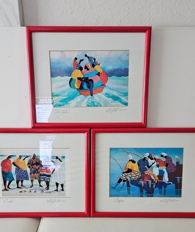 «Ladies by the Sea» Collection