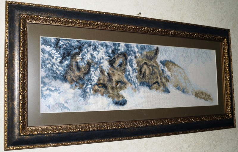 Hand-embroidered cross-stitch painting «Wolves»