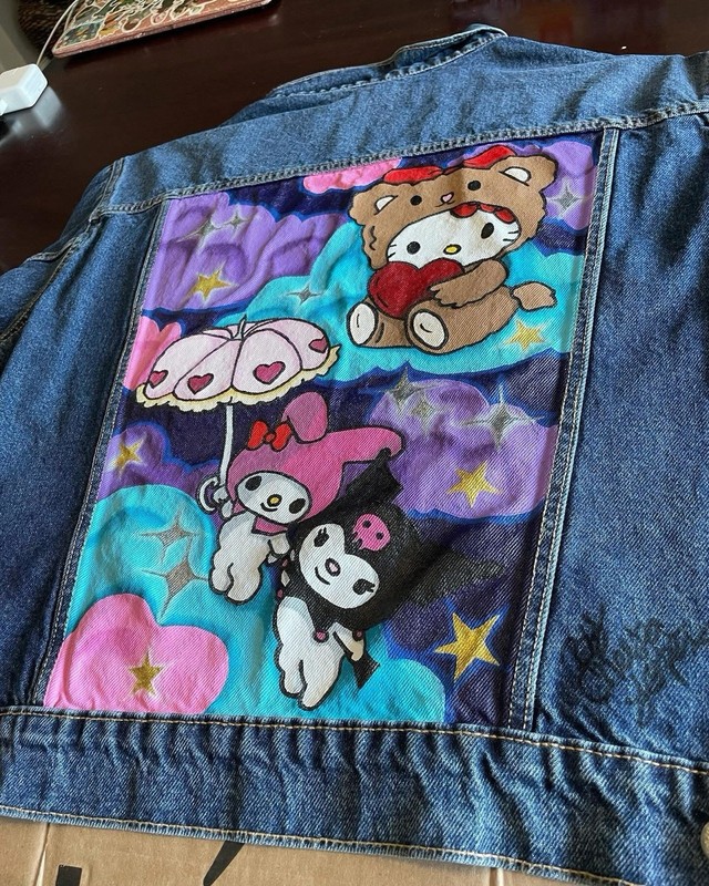 Hello Kitty & friend inspired hand painted jacket gallery
