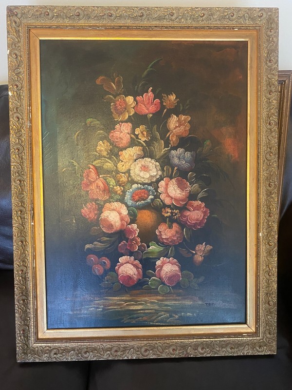 Flowers Oil on Canvas signed by TEP 28×20,5 (framed 33×25).