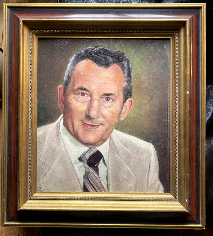 ::OIL PAINTING PORTRAIT MAN IN SUIT WITH TIE °SIGNED E.R °FRAME FACE