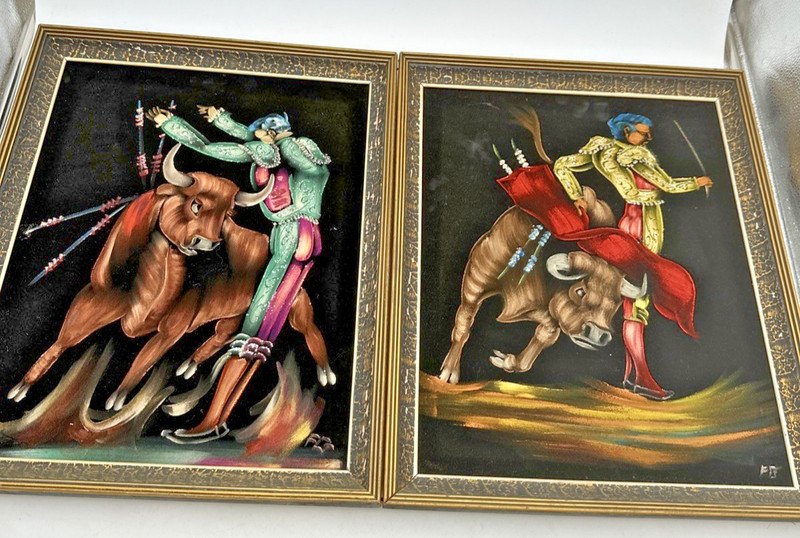 Velvet Oil Paintings Matadors + Bulls Vtg 1970’s Pair Framed 19”x15” Signed FG