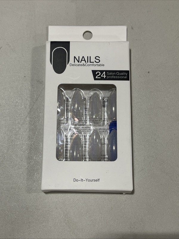24 Piece Acrylic Nails Set (A11, R1, 2)
