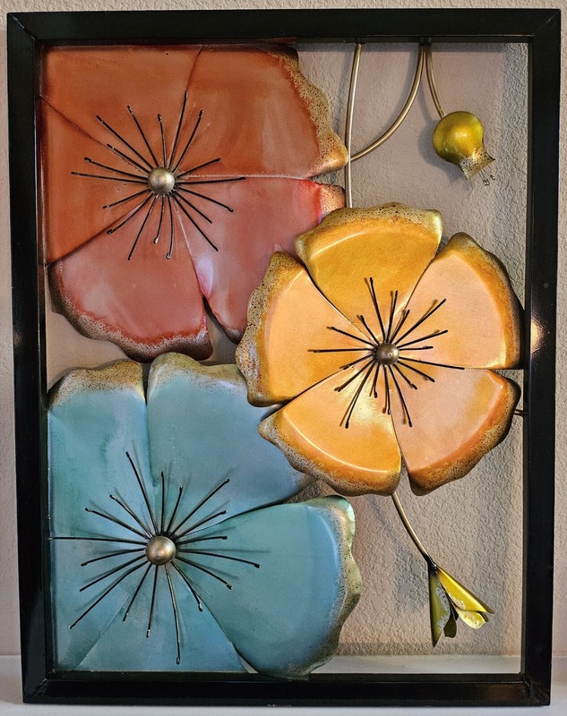 Flower Metal Art Piece – Shc (L 24 InX H 31 In)