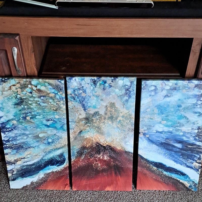 Abstract Triptych Painting Set on Canvas – Blue, Red, Gold, Medium, Unframed
