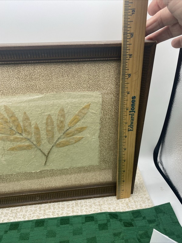 Interia Exotic Foliage Handmade Paper By Artisans In Madagascar Floated Pebble gallery