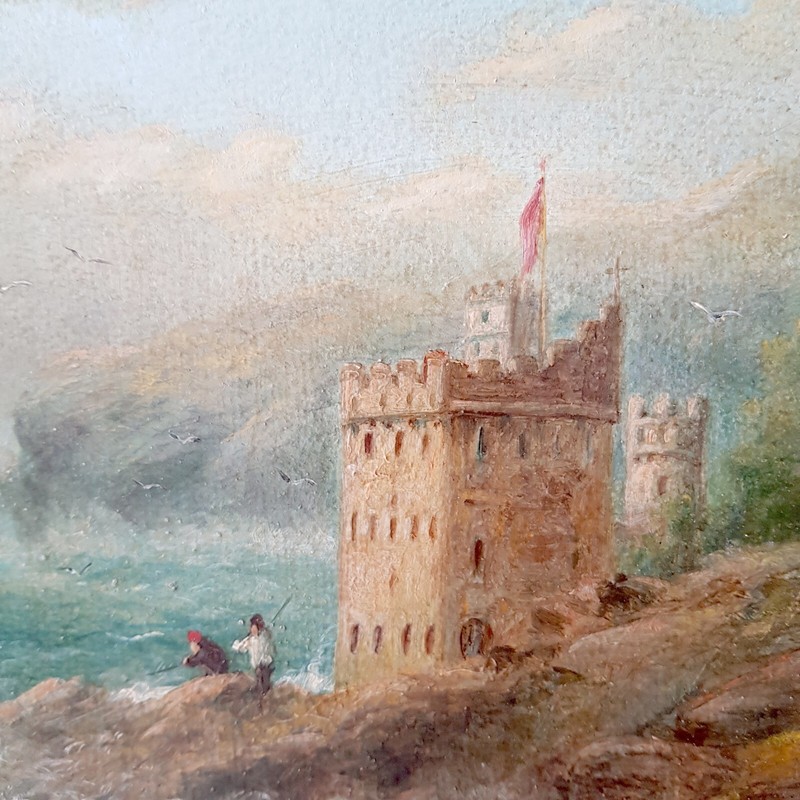 Felsige Küstenlandschaft mit einem Burg und Leuchtturm gallery