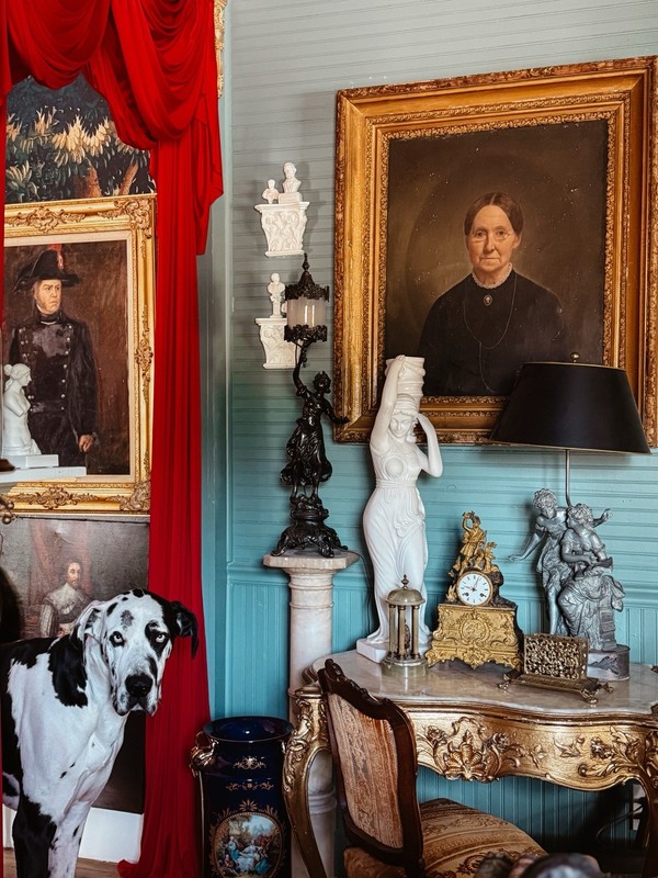 19th Century Oil Painting Portrait In Huge Gilt Frame