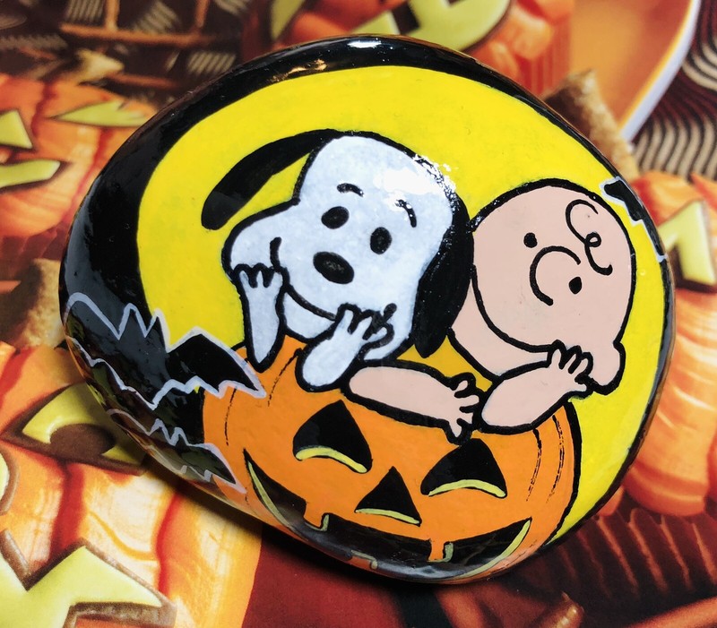 Hand Painted Rock W.Acrylic Paint/Seal W.Art Resin/Snoopy And Charlie Brown