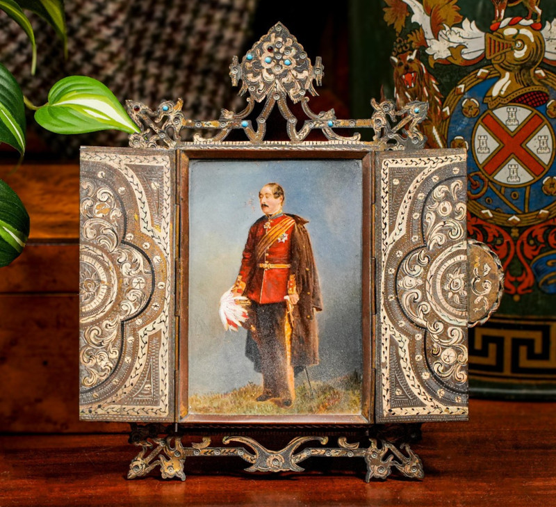 Victorian Antique Anton Boehm Brass Frame Painting British Soldier Militaria