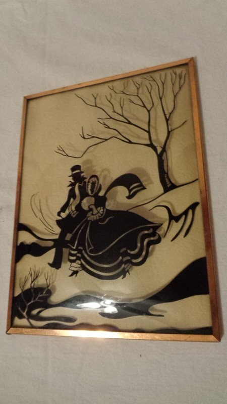 VINTAGE REVERSE PAINTED CONVEX BUBBLE GLASS SILHOUETTE ART WINTER WALK COUPLE