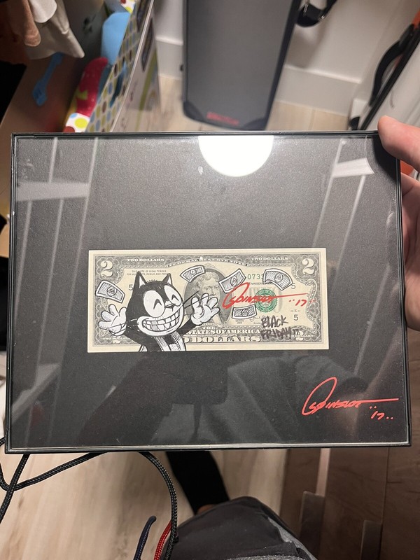 Coinslot Black Friday 2$ Bill Painting