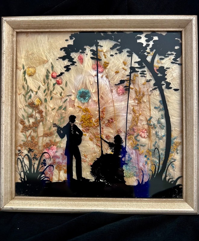 Valentines Day gift idea: Silhouette Pictures of Courting Couples gallery