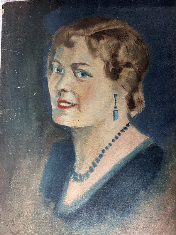 Unsigned Portrait Of Smiling Lady.