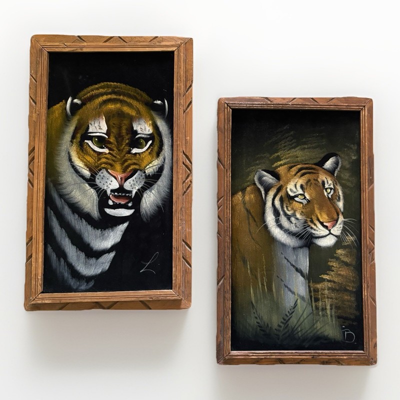 A PAIR (2) VINTAGE Tiger Head BLACK VELVET Oil PAINTINGS Framed 23″ x 13” Signed