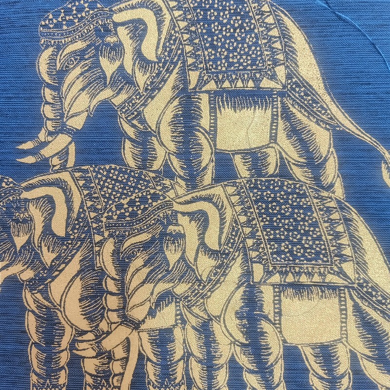 3 Gold Elephant Picture Painting Screen On Thai Silk Without Frame (30 x 30 cm.) gallery