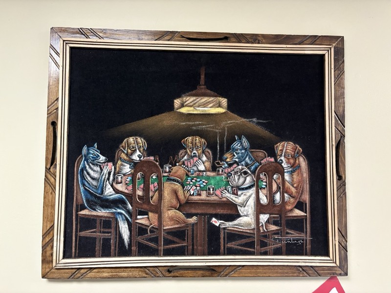 Black Velvet Painting Dogs Playing Poker 19×23″ Kitsch Gambling Mancave