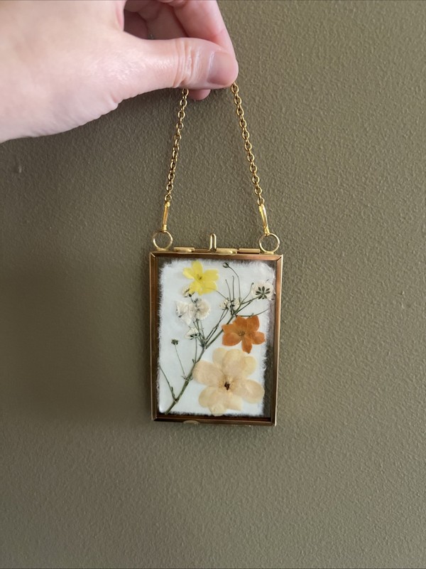 Dried Flowers In Gold Frame,real,cute,original,miniature small,mini,framed