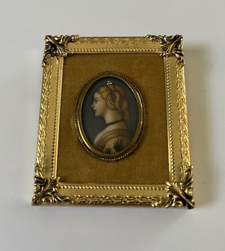 Vtg Ornate Micro Mini Portrait Cameo Painting Art Gold Gilt Wall Plaque 2.5”