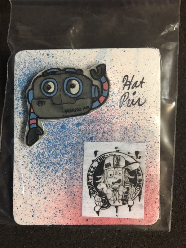 1 Robot Hat Pin Hand Made In Package Graffiti Cartoon Shortiez Ink Tie Tac